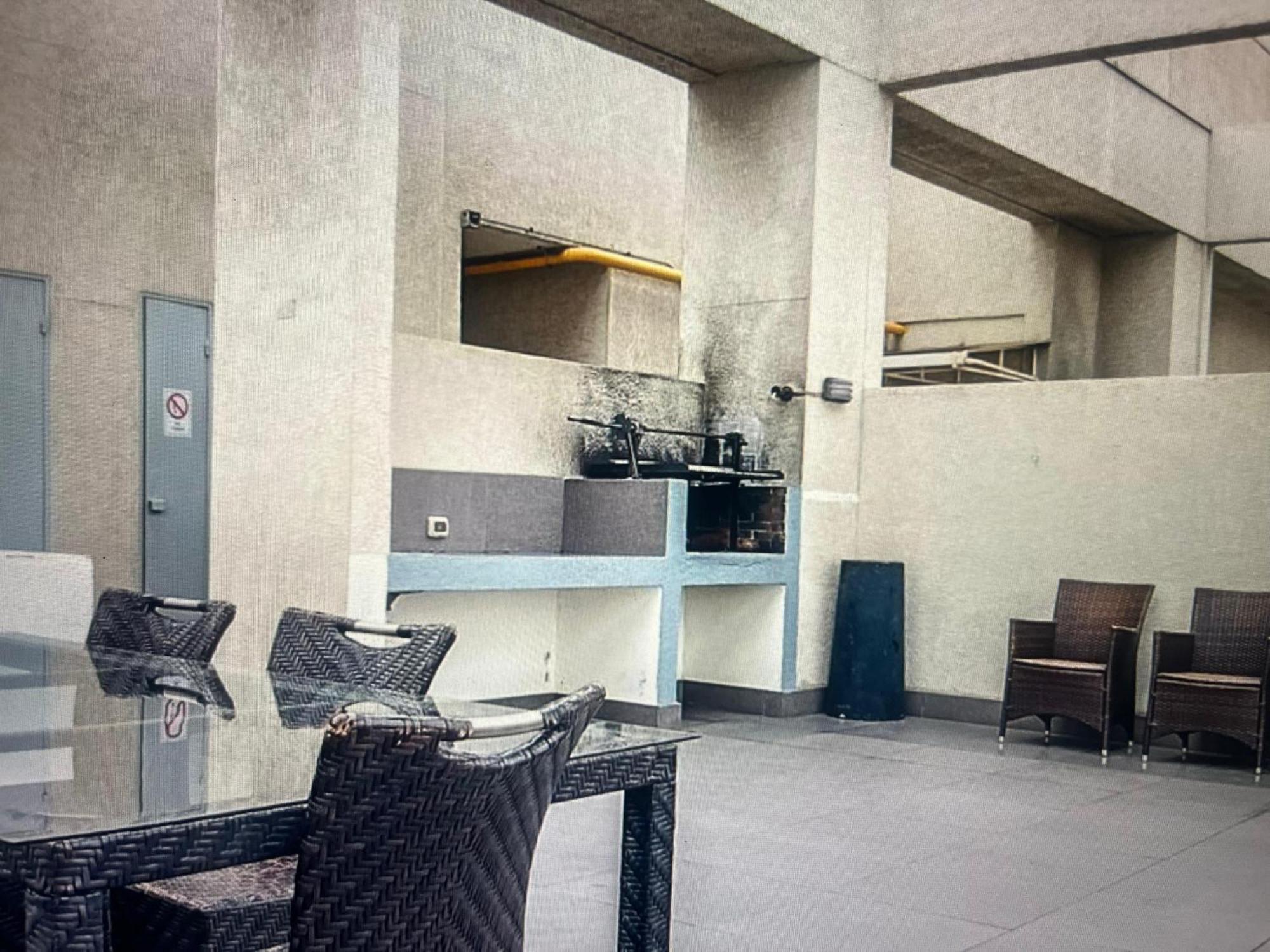 Cerca Movistar Arena Y A Pasos Del Metro Universidad De Chile Con Estacionamiento Santiago Dış mekan fotoğraf